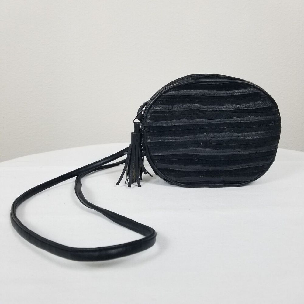 Vintage Y2K 90s Goth Grunge Black Leather-look Mini Crossbody Circle Bag